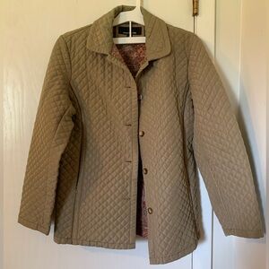 Jones New York light brown quilt coat size medium